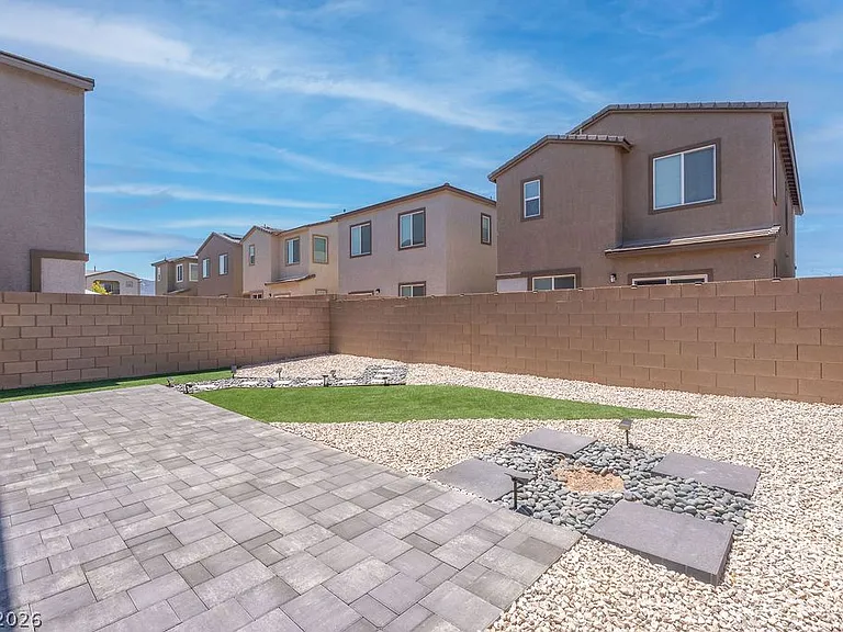 621 Camilla Creek St — Photo 28
