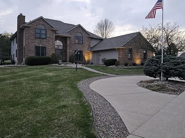 930 Neptune St, Geneseo, IL 61254