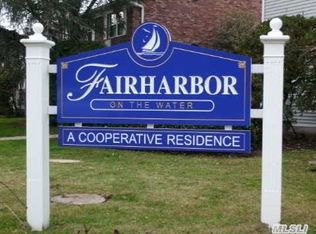 151 Fairharbor Dr, Patchogue, NY 11772