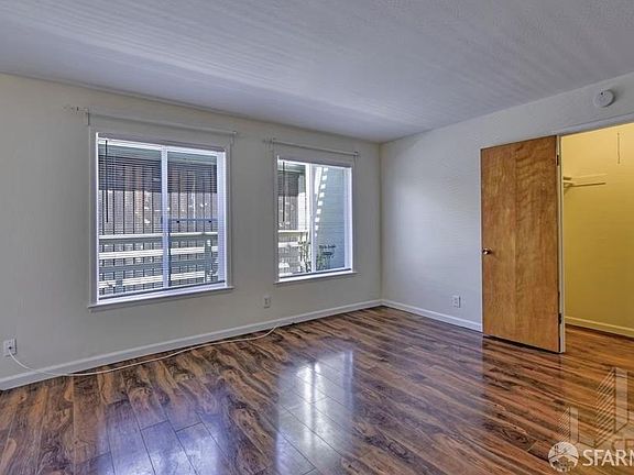 3rd image of 444 Valley St