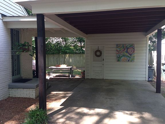 5th image of 3565 Southwood Ave
