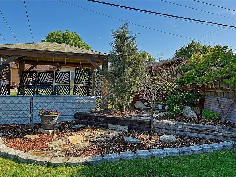 3015 W Eloika Ave — Photo 15
