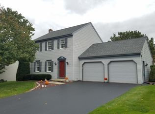 55 Brookfield Dr, Ephrata, PA 17522