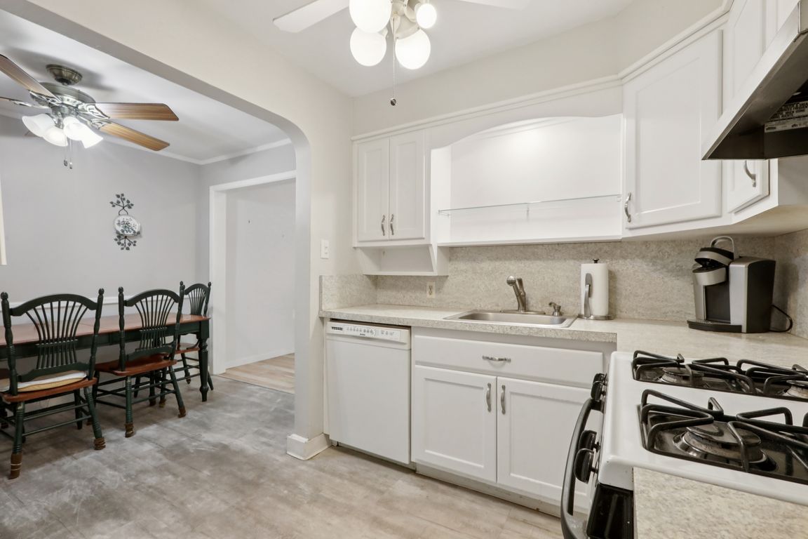 next background image