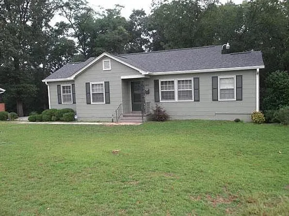 104 College St, Marion, AL 36756