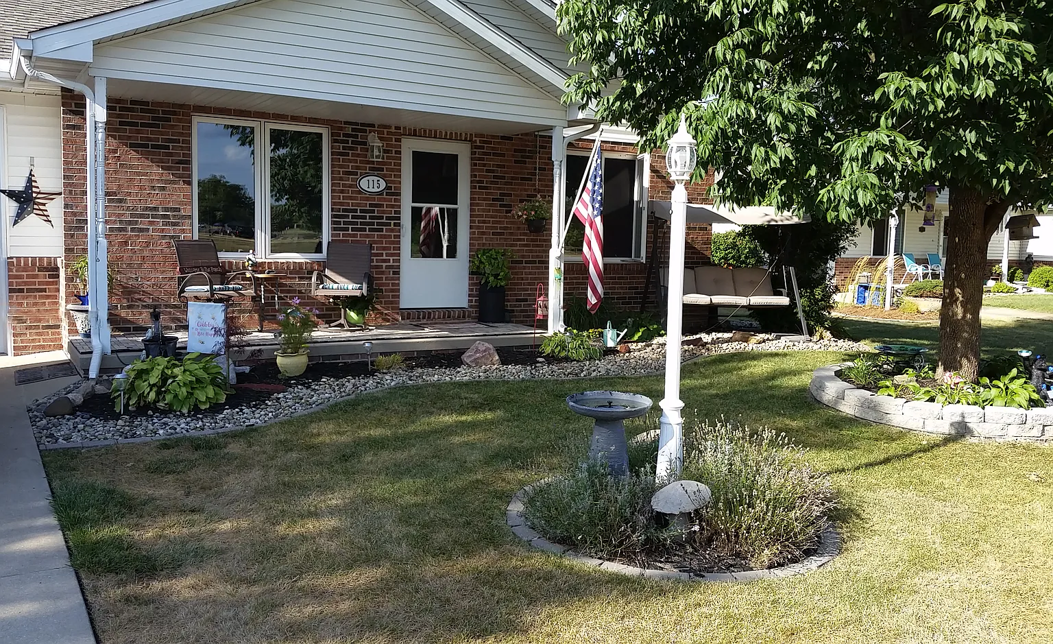115 Easy St photo 1