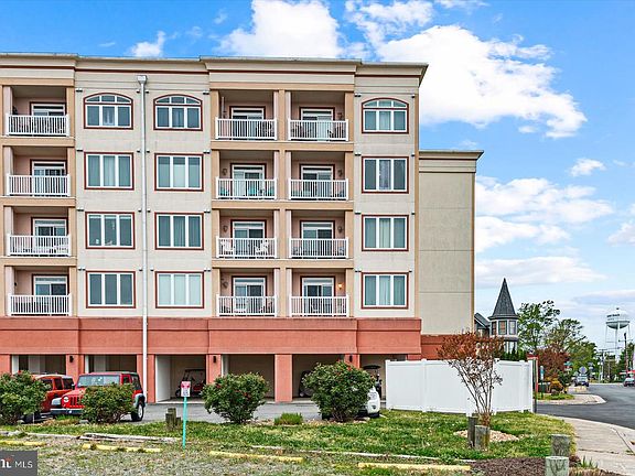 2nd image of 103 Irving Ave N #406