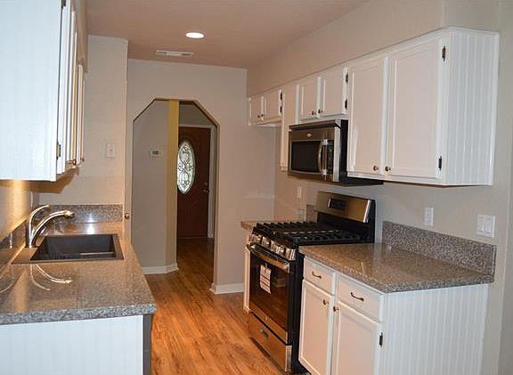 3rd image of 16308 Malden Dr