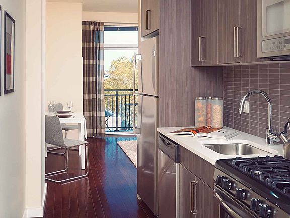 2nd image of 1215 Broadway APT 815