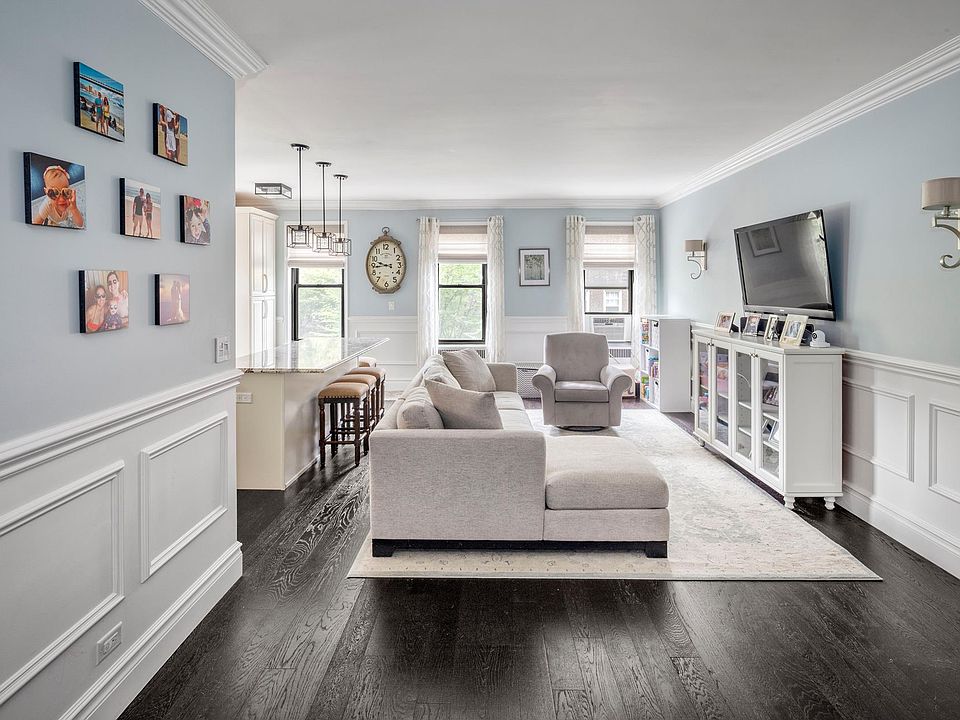 1st image of 20 Plaza St E APT B9