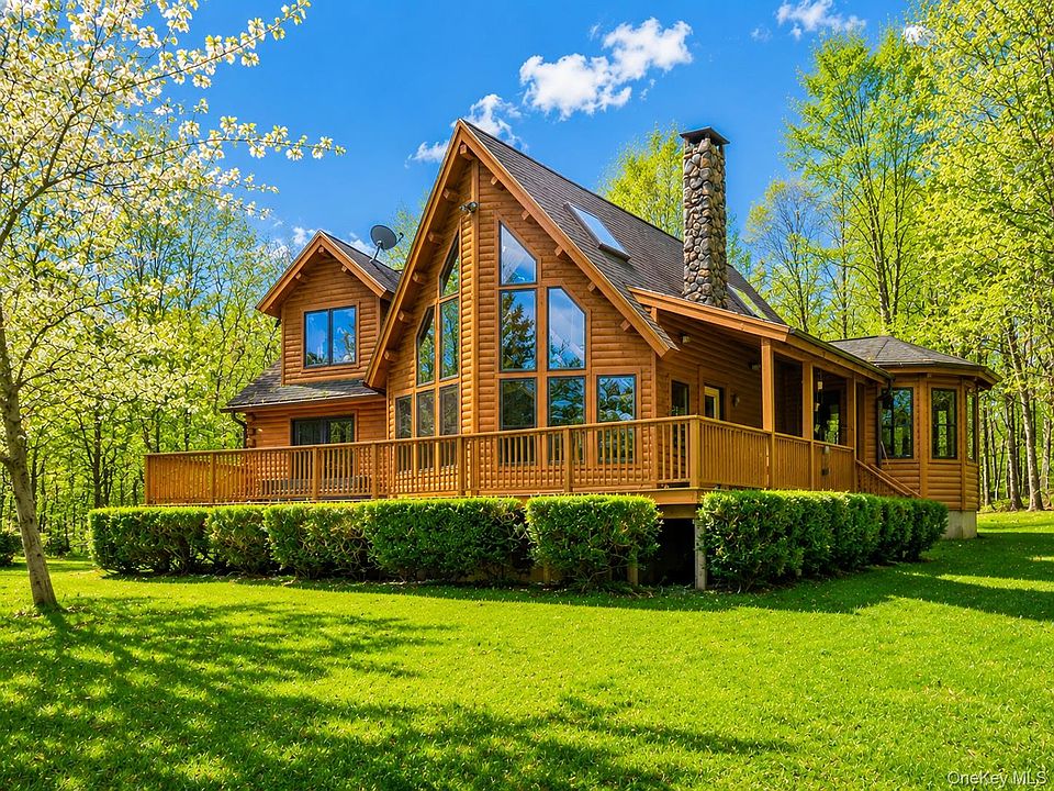 1st image of 252 Crum Elbow Road