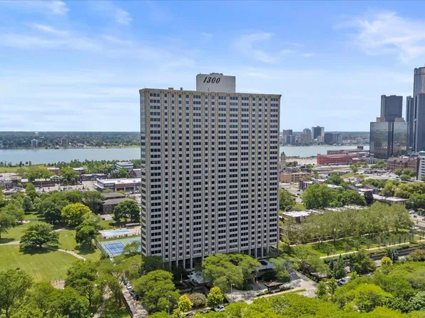 1300 E Lafayette St APT 512, Detroit, MI 48207