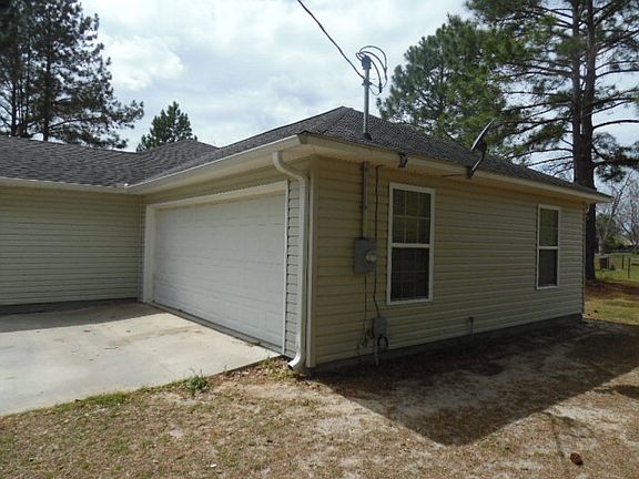 5th image of 133 Esther Ave