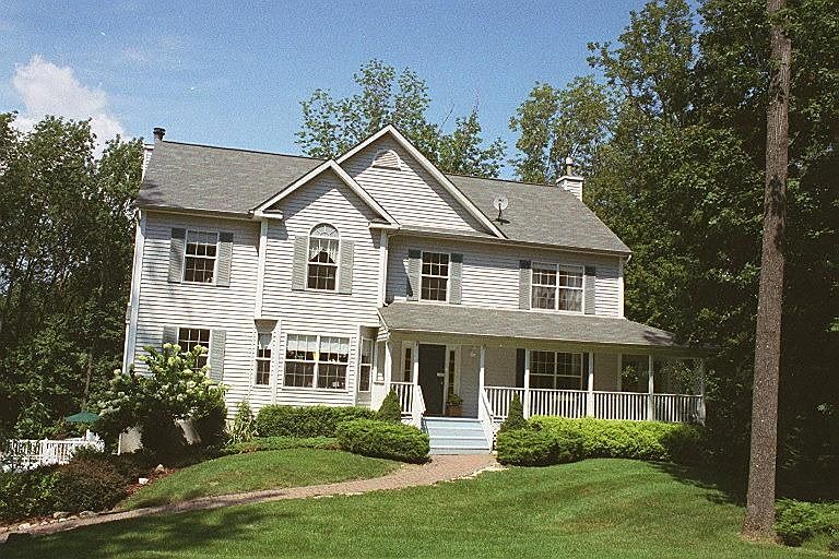 1st image of 38 Hidden Glen Dr