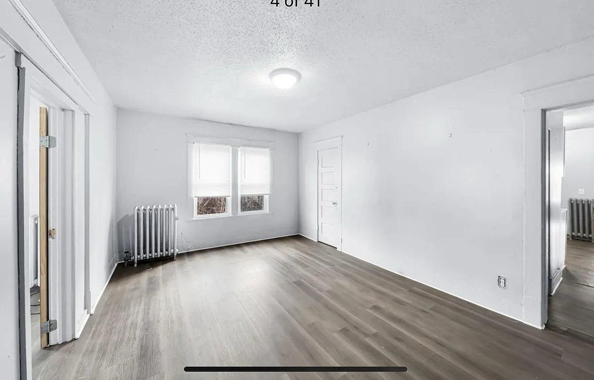Building Photo - 161 Kensington Ave #1L