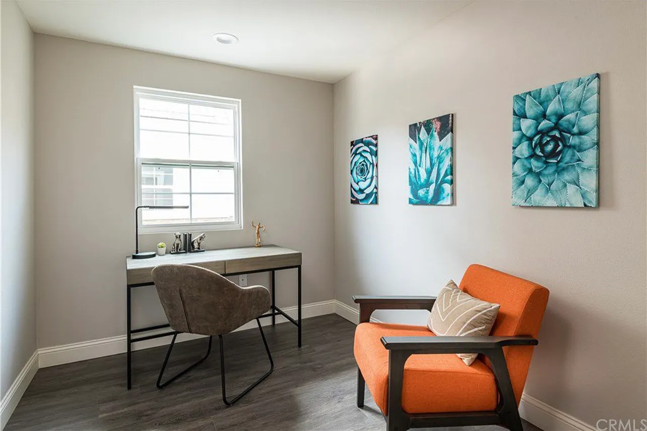2 bed, 2.5 bath, 1106 sqft, $3,750 — Photo 2