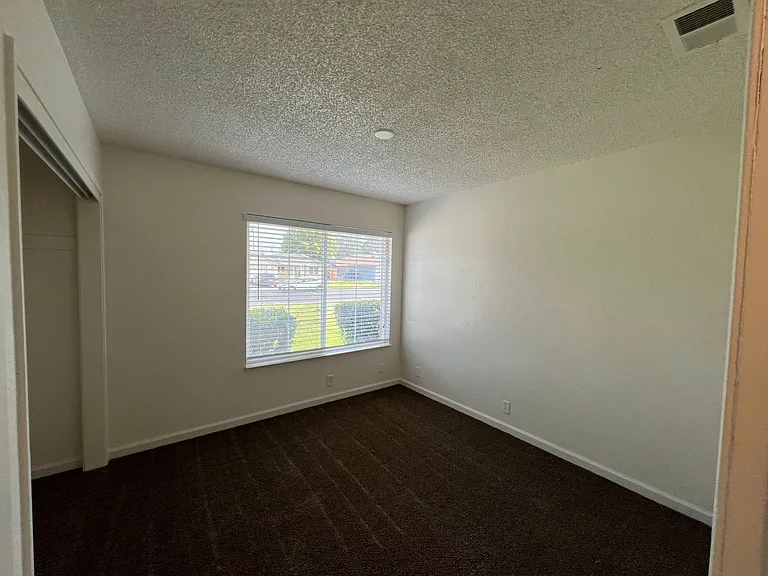 838 El Dorado St — Photo 16