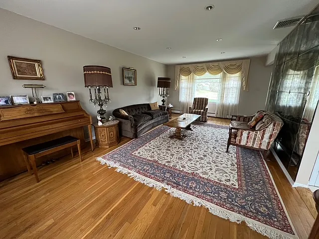 5 Glenn Dr — Photo 14