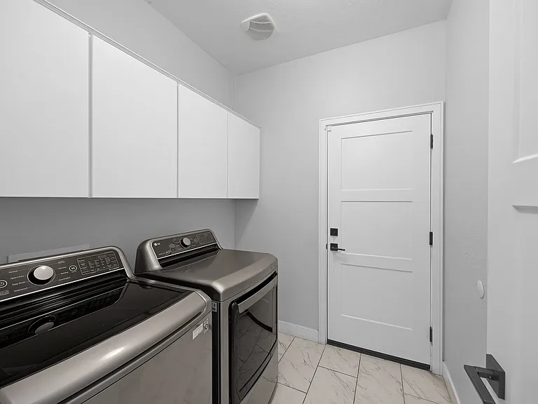 1294 E Apricot Ln — Photo 22
