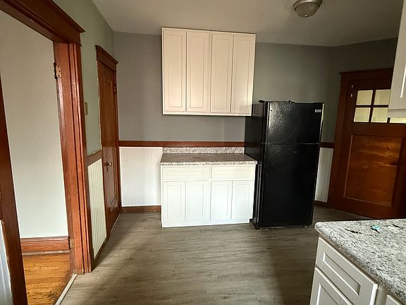 5th image of 5936 Arendes Dr #2