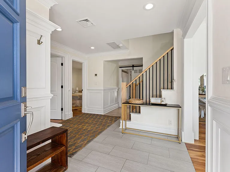 80 Soundview Dr — Photo 26