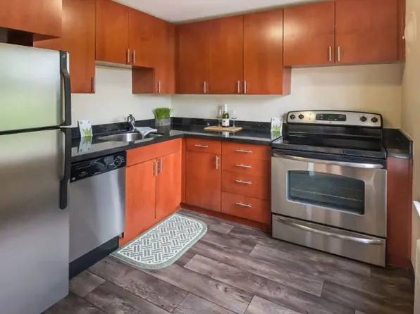 The Summit Apartments, 733 Summit Ave E #412, Seattle, WA 98102