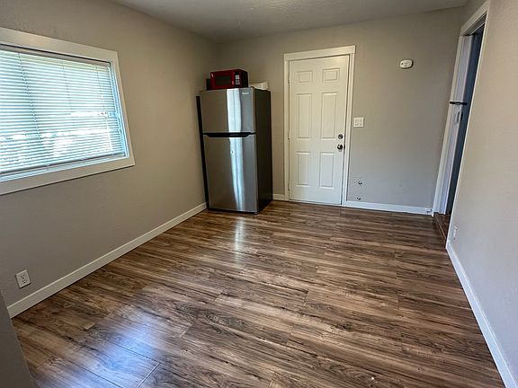 4th image of 515 S Fellows St Unit B