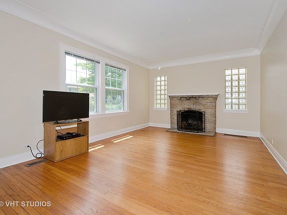 2nd image of 1624 E Forest Ave