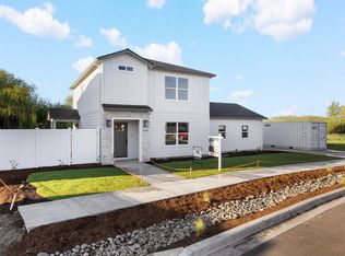 1648 Monarch Ln, Medford, OR 97504