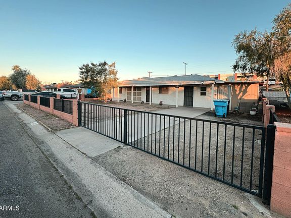3rd image of 3024 W MARIPOSA Street