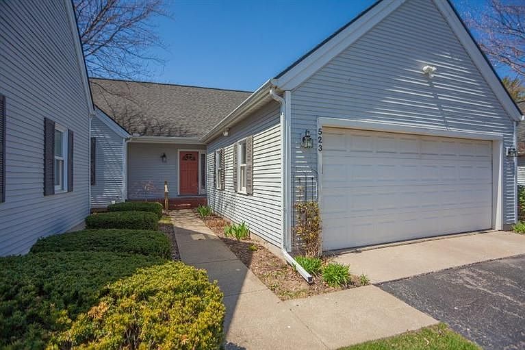 1st image of 523 Heritage Dr