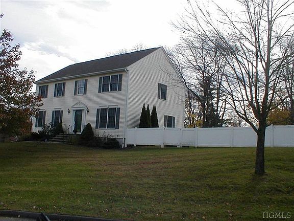 2nd image of 3401 Wildwood St