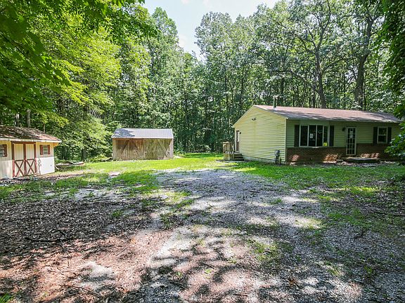 2nd image of 104 Beideman Dr