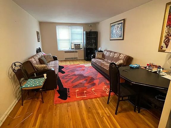 4th image of 102-36-64 Avenue 5 #H