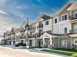 Hanover Flats, Bennington, NE 68007