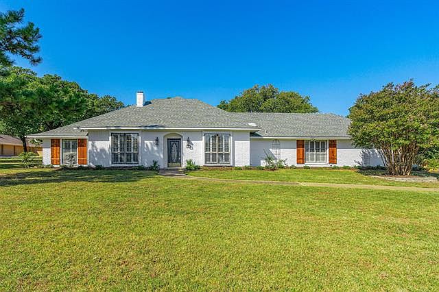 1st image of 908 Meadow Dr