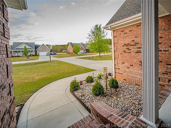 5th image of 87 Brownstone Dr