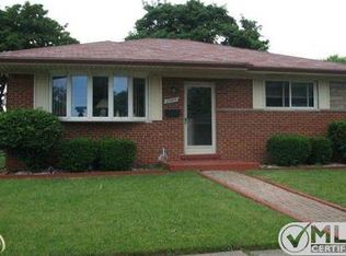 25009 Koontz St, Roseville, MI 48066