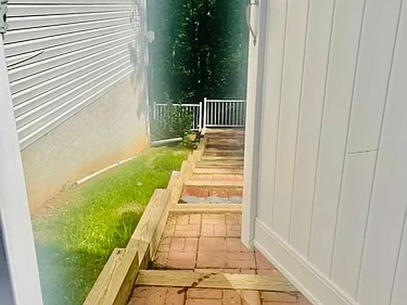 3rd image of 24137 Preakness Dr