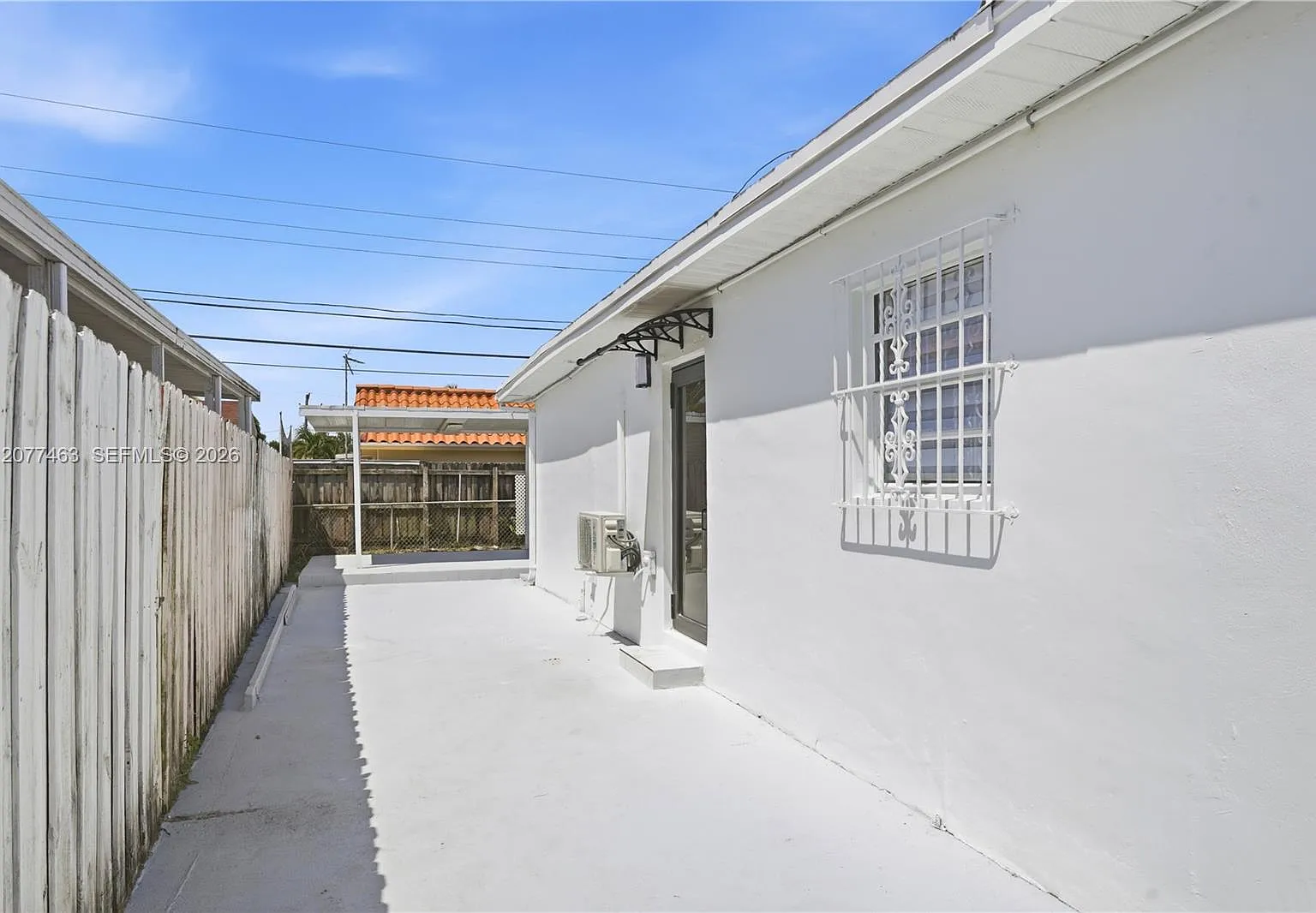 1 bed, 1.0 bath, $2,300 — Photo 1