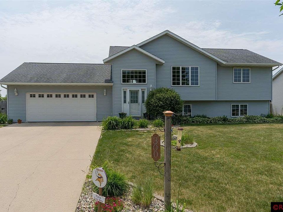 1st image of 300 Cole Ct