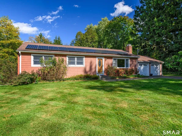 2 Madison Drive, Newtown, CT 06470