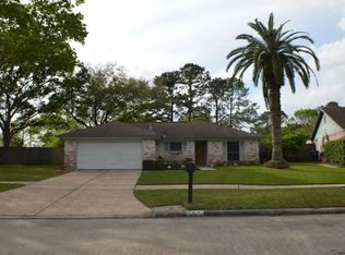 703 Seamaster Dr, Houston, TX 77062
