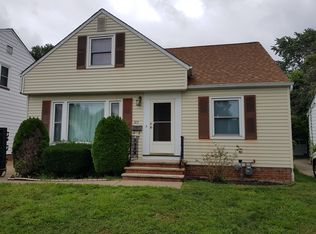 323 Blissfield Dr, Willowick, OH 44095
