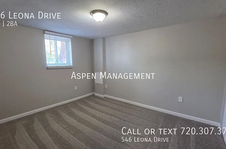 546 Leona Dr — Photo 16
