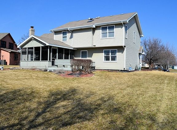 5th image of 9931 Oxford Ct