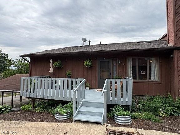 2nd image of 1031 Washington St APT 102