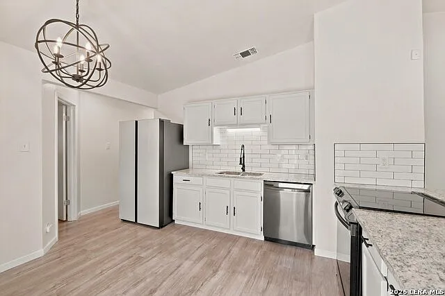 2886 Cherry Field Dr — Photo 9