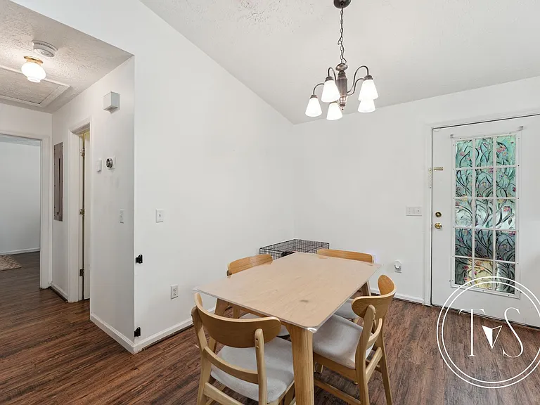32 Gregory Ct — Photo 15