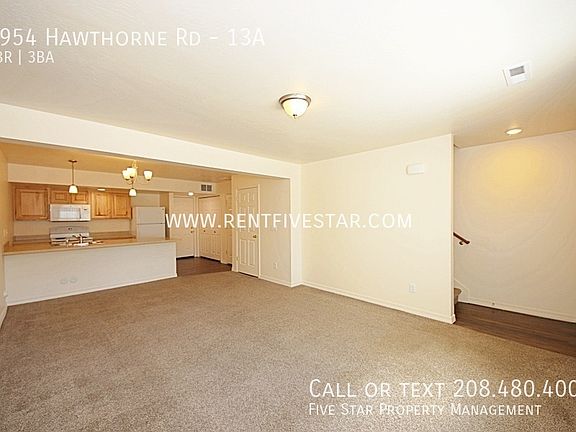 2nd image of 3954 Hawthorne Rd #13A